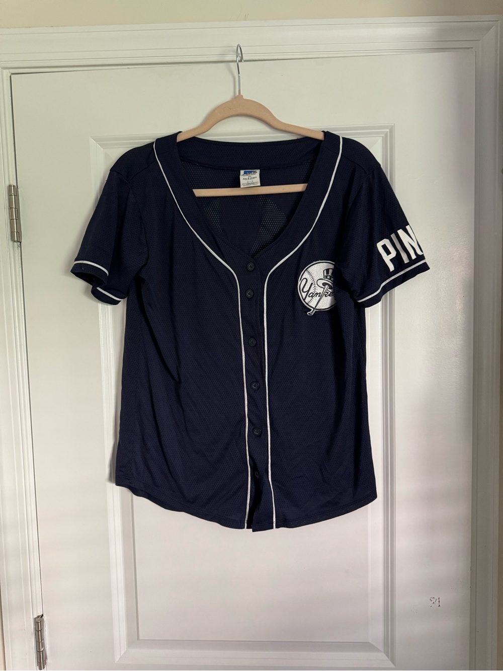 VS PINk NY Yankees top size small